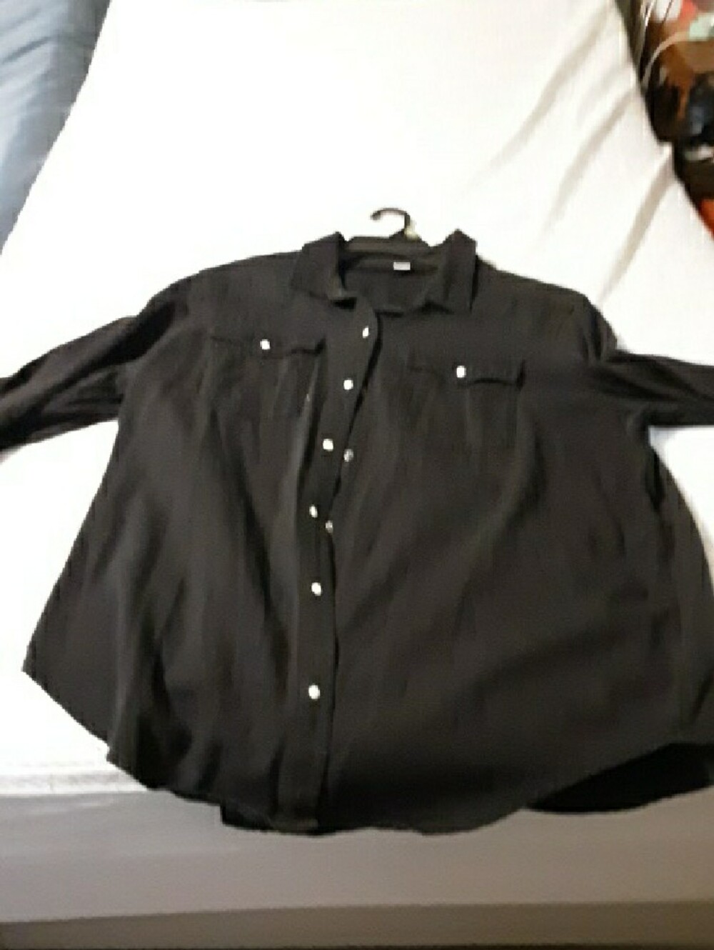 Women's Black Button-Up Shirt XL - Picture 4 of 4